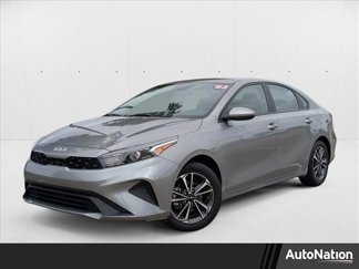 Used 2023 Kia Forte LXS image 1