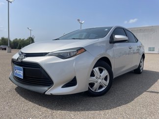 Used 2017 Toyota Corolla SE image 1