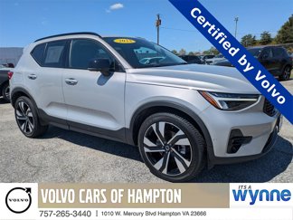 Certified 2023 Volvo XC40 B5 Plus image 1