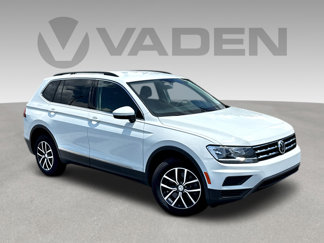 Used 2021 Volkswagen Tiguan SE image 1