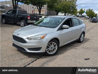 Used 2015 Ford Focus SE image 1