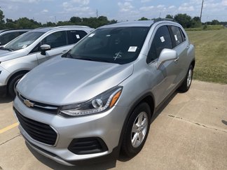 Used 2019 Chevrolet Trax LT w/ LT Convenience Package image 1