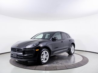 Used 2024 Porsche Macan image 1