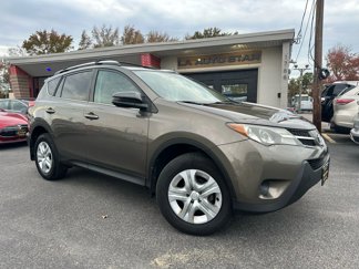 Used 2013 Toyota RAV4 LE image 1