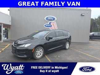 Used 2020 Chrysler Voyager Lxi image 1