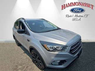 Used 2018 Ford Escape SE w/ SE Sport Appearance Package image 1