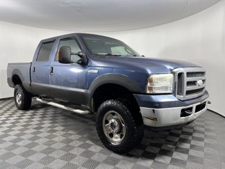 Used 2005 Ford F250 Lariat image 1