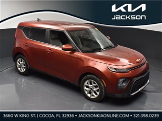 Used 2022 Kia Soul LX w/ Technology Package image 1