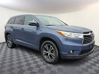 Used 2016 Toyota Highlander XLE image 1