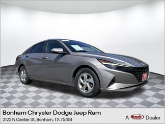 Used 2021 Hyundai Elantra SE image 1
