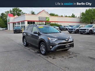 Used 2017 Toyota RAV4 XLE image 1