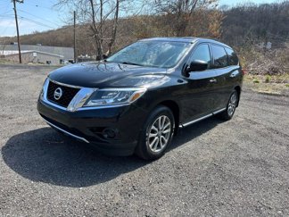 Used 2014 Nissan Pathfinder S image 1