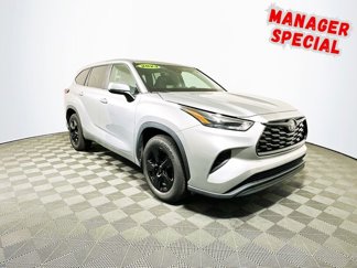 Used 2023 Toyota Highlander L image 1