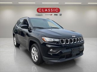 Used 2024 Jeep Compass Latitude image 1