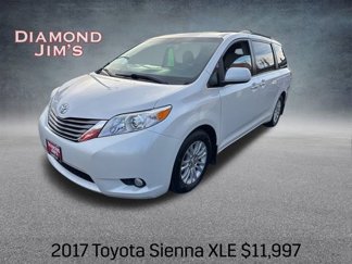 Used 2017 Toyota Sienna XLE image 1