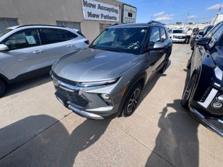 Used 2025 Chevrolet TrailBlazer LT image 1