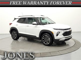 New 2025 Chevrolet TrailBlazer LT w/ LT Cold Weather Package image 1