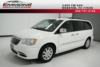 Used 2011 Chrysler Town & Country Touring-L image 1