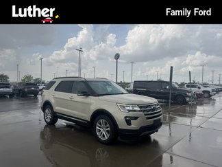 Used 2018 Ford Explorer XLT w/ Equipment Group 202A image 1
