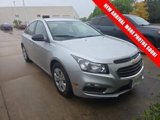 Used 2015 Chevrolet Cruze LS image 1