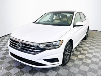 Used 2021 Volkswagen Jetta SE image 1