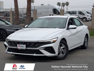 New 2025 Hyundai Elantra SE image 1