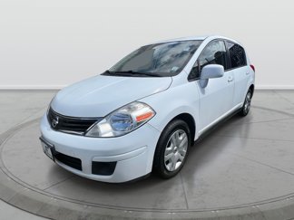 Used 2011 Nissan Versa 1.8 S image 1