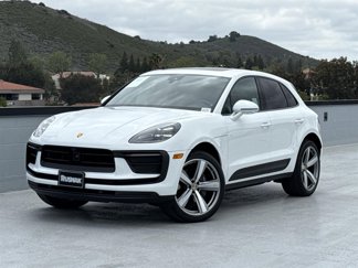Used 2025 Porsche Macan image 1
