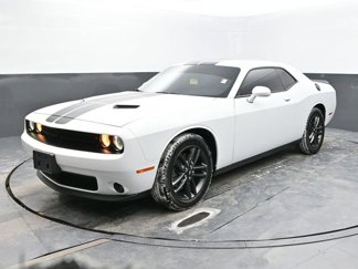 Used 2019 Dodge Challenger SXT w/ Plus Package image 1