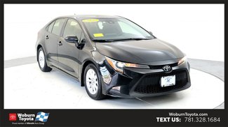Certified 2022 Toyota Corolla LE image 1