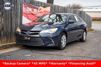 Used 2016 Toyota Camry LE image 1