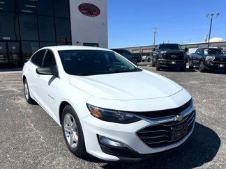 Used 2023 Chevrolet Malibu LS image 1