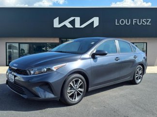 Used 2023 Kia Forte LXS image 1