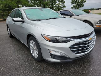 Used 2022 Chevrolet Malibu LT image 1