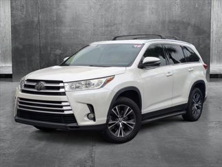 Used 2019 Toyota Highlander XLE image 1