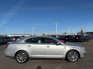 Used 2010 Lincoln MKS image 1