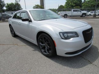 Certified 2020 Chrysler 300 Touring w/ Sport Appearance Package image 1