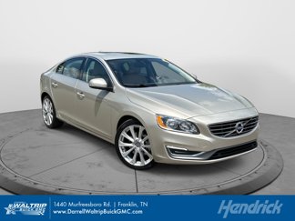 Used 2018 Volvo S60 T5 Inscription image 1