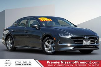 Used 2023 Hyundai Sonata SE image 1