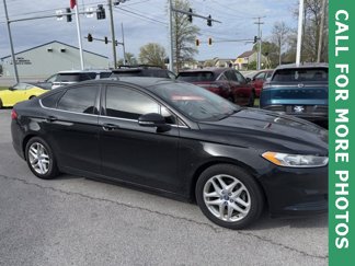 Used 2013 Ford Fusion SE image 1