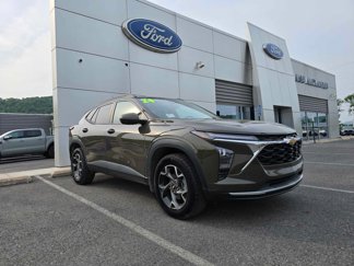 Used 2024 Chevrolet Trax LT w/ Driver Confidence Package image 1