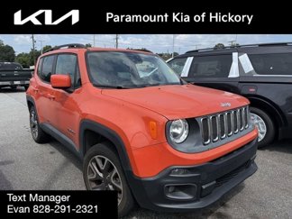 Used 2016 Jeep Renegade Latitude w/ Advanced Technology Group image 1