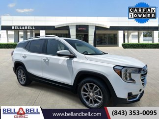Used 2024 GMC Terrain SLT image 1