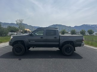 Used 2013 Toyota Tacoma 4x4 Double Cab w/ SR5 Pkg image 1