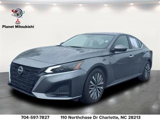 Used 2023 Nissan Altima 2.5 SV image 1