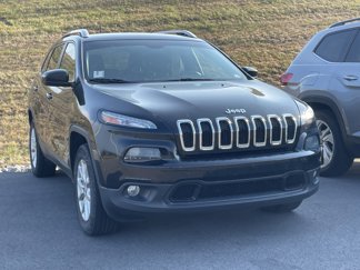 Used 2018 Jeep Cherokee Latitude Plus w/ Comfort/Convenience Group image 1