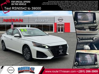 Used 2023 Nissan Altima 2.5 SV image 1