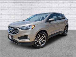 Used 2021 Ford Edge Titanium image 1