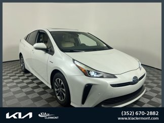 Used 2021 Toyota Prius XLE image 1