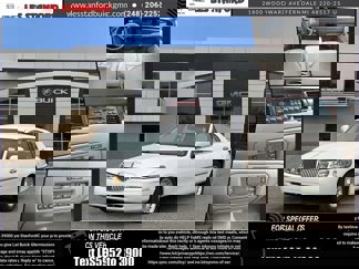 Used 1999 Lincoln Town Car Executive image 1